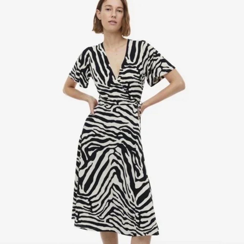 H&M Zebra Print Jersey Wrap Dress XS Cream Black Midi Short Sleeve Animal Print